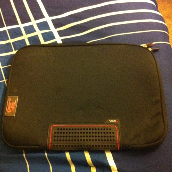 Laptop Cover - Picture 2 of 3