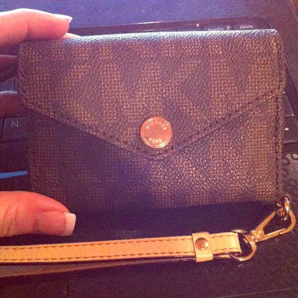 ****HOLD******Authentic Michael Kors wristlet! Hot