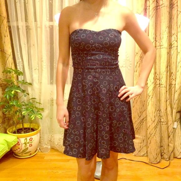 Printed AE strapless dress