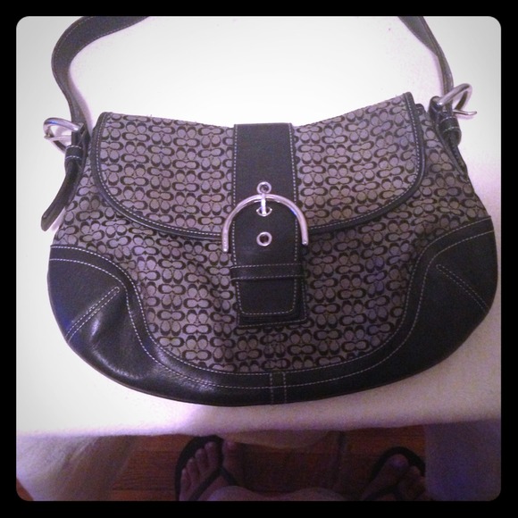 AUTHENTIC COACH PURSE