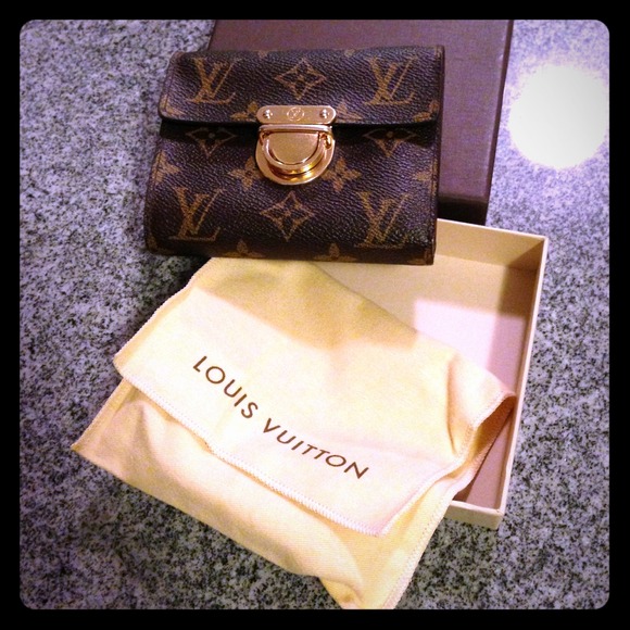 *SOLD* Authentic Louis Vuitton Koala Wallet