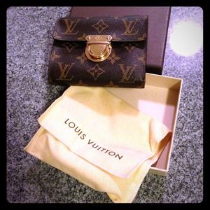 *SOLD* Authentic Louis Vuitton Koala Wallet