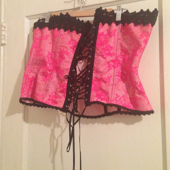 HOT PINK AND BLACK CORSET - Picture 2 of 3