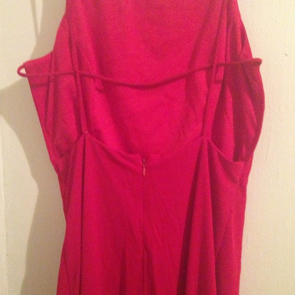 REDUCED 🎀🎀🎀🎀 PERFECT RED DRESS! - Picture 2 of 3