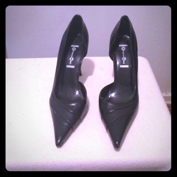 Black heels