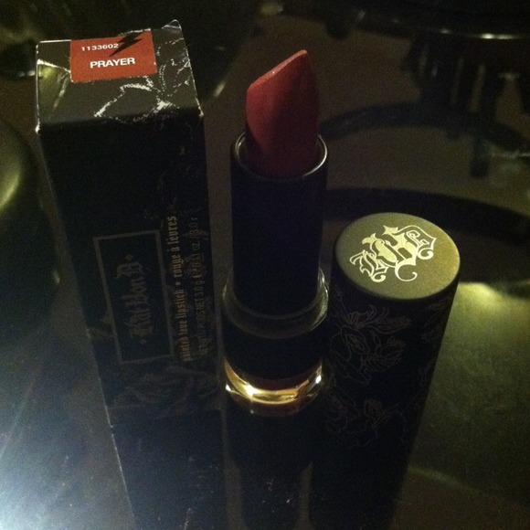 NEW JUST SWATCH KAT VON D LIPSTICK
