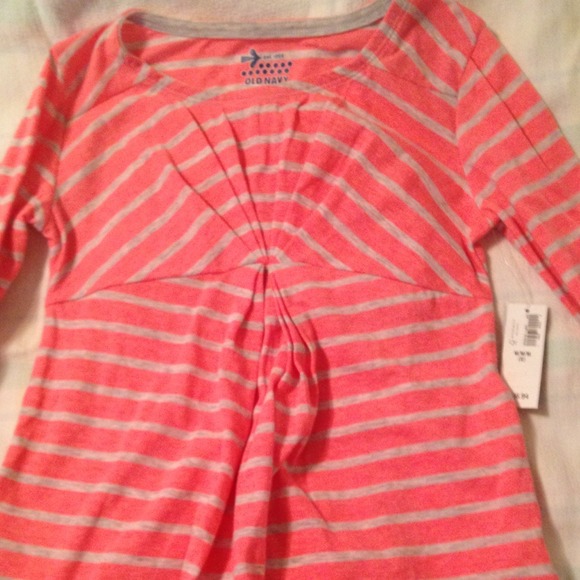 SOLD NWT girl's top.