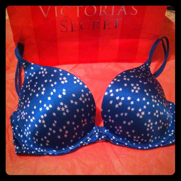Cute Victoria's Secret PINK push-up bra 34C