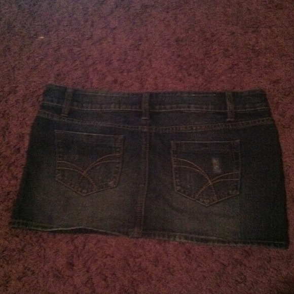 Denim mini skirt - Picture 2 of 2