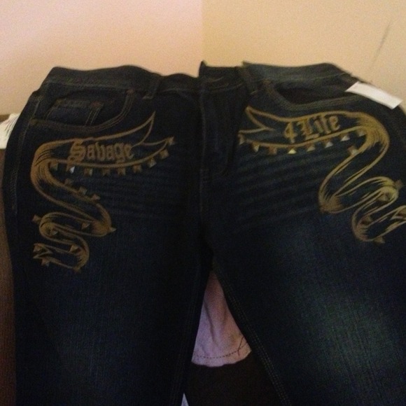 Jeans - Picture 3 of 3