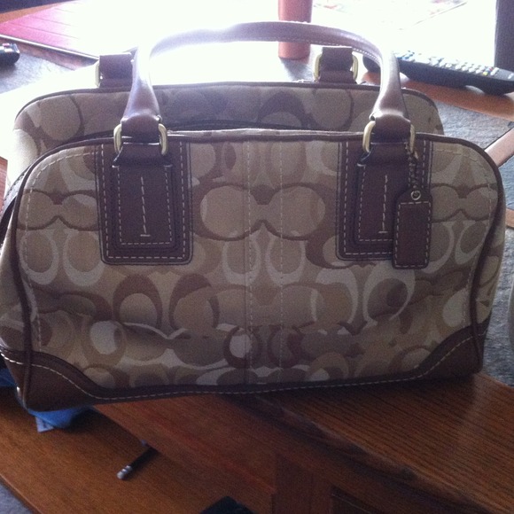 Authentic coach purse