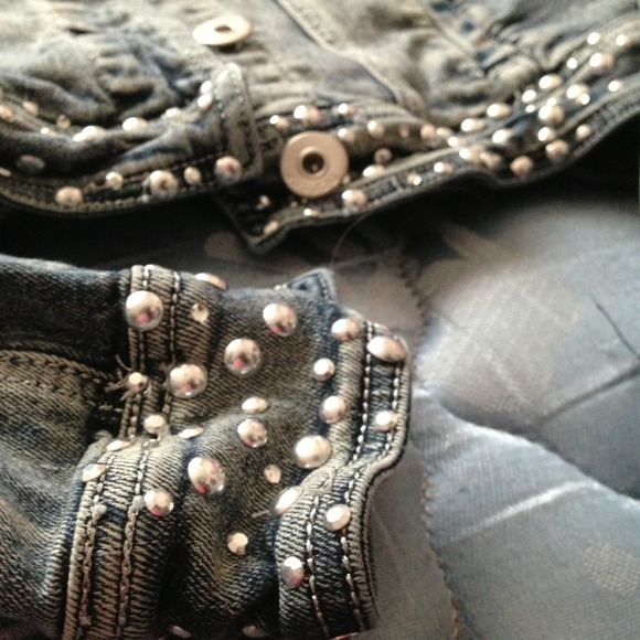 Jean jacket - Picture 2 of 2