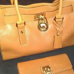 Michael Kors Hamilon luggage satchel & wallet