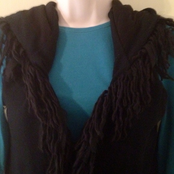 😄Sz sm miss me soft blk hooded cardigan w/fringe - Picture 2 of 4