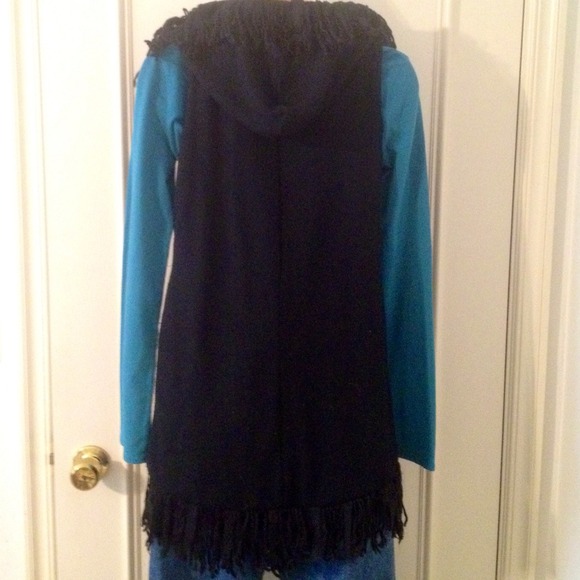 😄Sz sm miss me soft blk hooded cardigan w/fringe - Picture 3 of 4