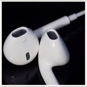 EarPods. Apples New Headphones