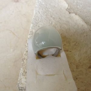 Gorgeous Color changed ring