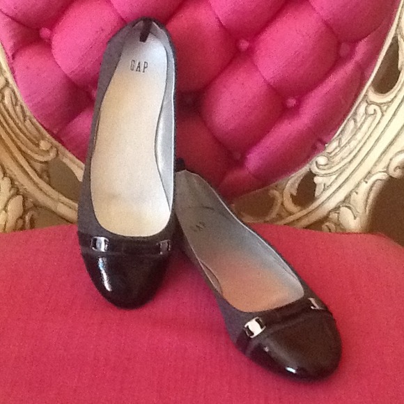 Ballet flats
