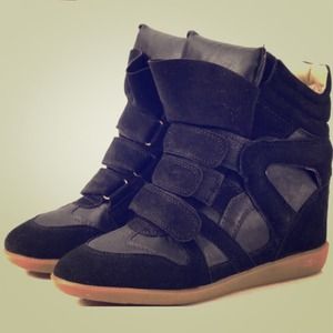 Sneaker wedges