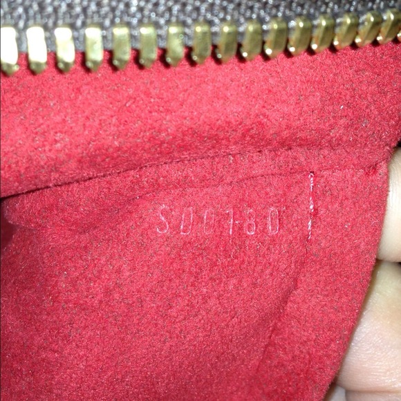 Sold! 100% Authentic Louis Vuitton Trevi GM DE - Picture 2 of 4