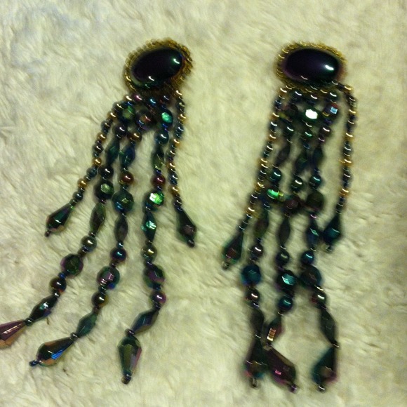 Synthetic dangly bead earrings