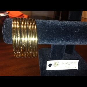 Gold bangle bracelets