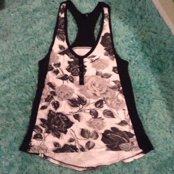 💢SOLD💢 Hurley tank top