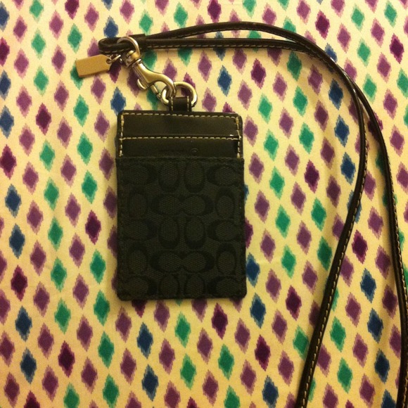 ✋SOLD ✋Coach ID Tag Holder