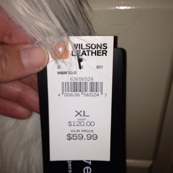 Fur vest. Winter white, new with tags. - Picture 2 of 2