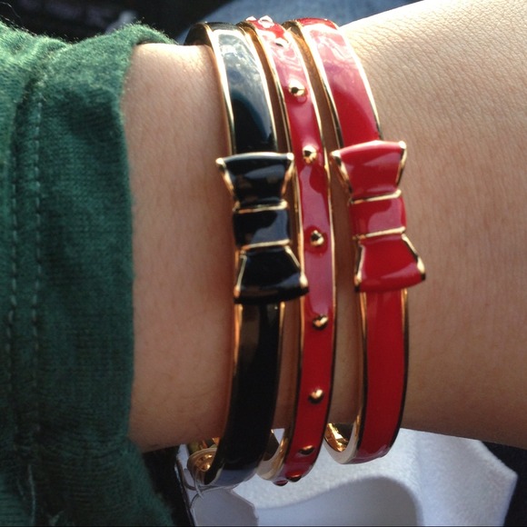 ❌Sold❌in bundle to @tnicole Kate spade bangle - Picture 2 of 4