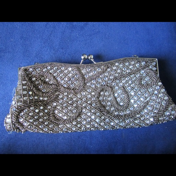 Beaded evening clutch - Picture 1 of 4