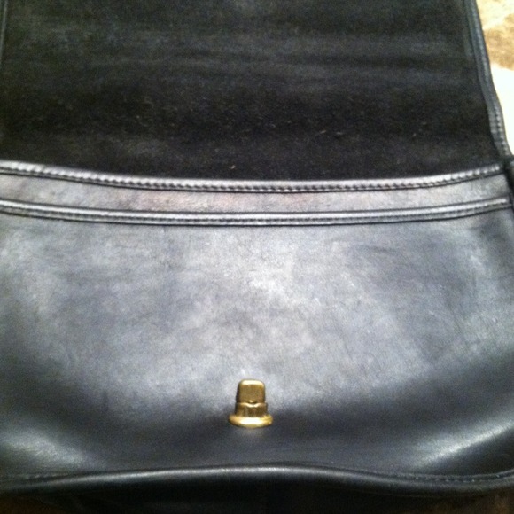 Vintage black coach - Picture 2 of 4