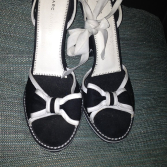 Marc Jacobs canvas wedges