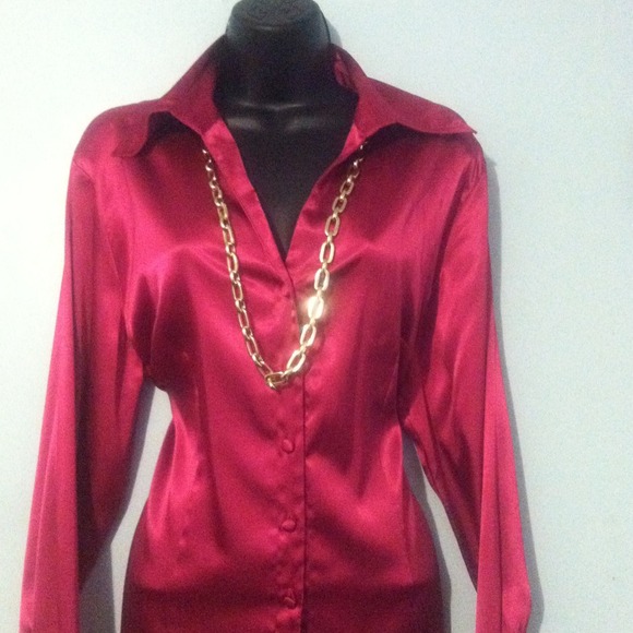 Jewelry - **NWOT** Chunky Style Gold Link Chain