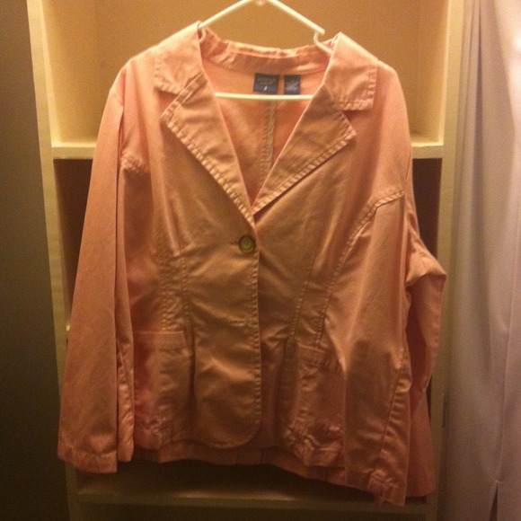 Pink jacket - Picture 1 of 1