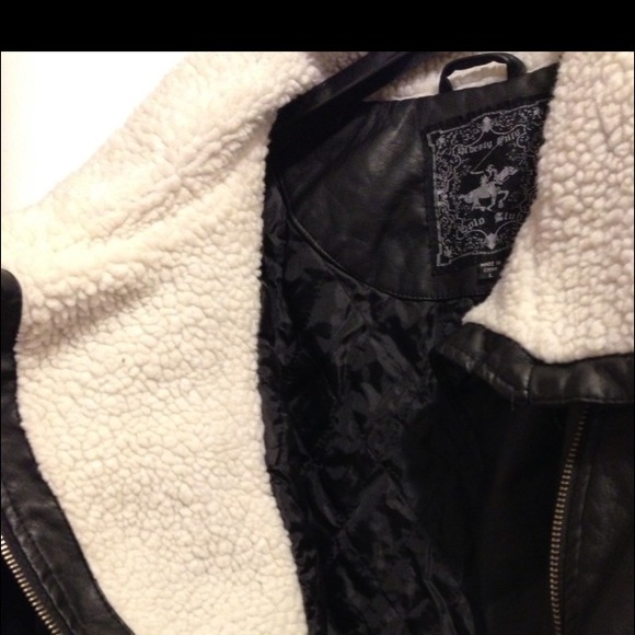💥💥SOLD 💥💥Aviator  Faux Leather jacket Sherpa - Picture 2 of 3
