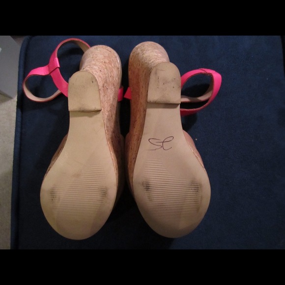 **Sold****Steve Madden wooden platforms - Picture 3 of 3