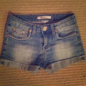Hip jean shorts by Vigoss
