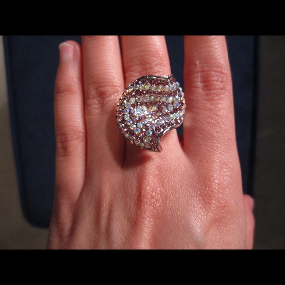 Ring - Picture 3 of 3