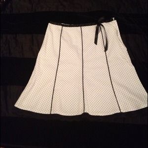 ⚡⚡⚡FLASH SALE⚡⚡⚡White and black polka dot skirt!
