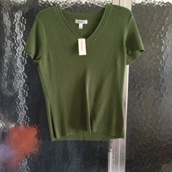 NWT Dress Barn Short Sleeve Hunter Grn Sweater