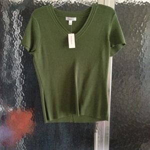 NWT Dress Barn Short Sleeve Hunter Grn Sweater