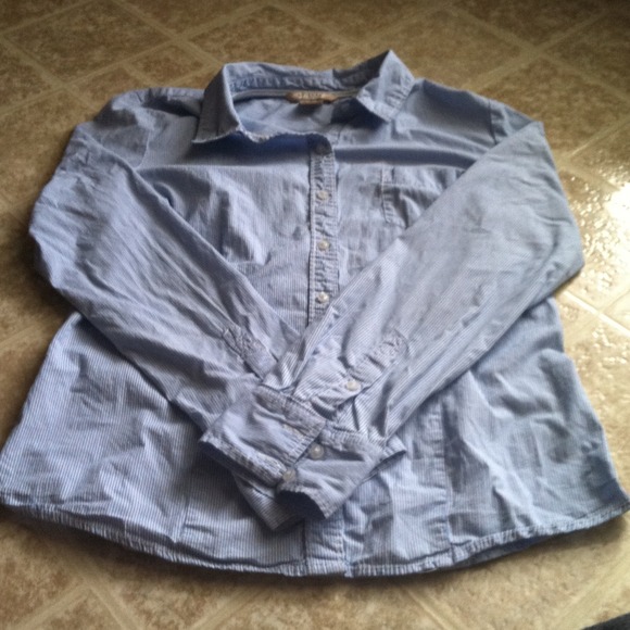 Sold!! Blue button up ❤ - Picture 2 of 4