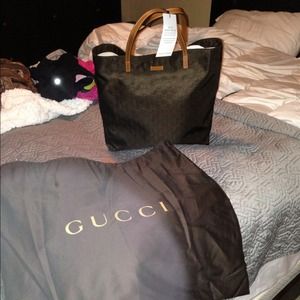 Gucci handbag- Brand new with tags on!!