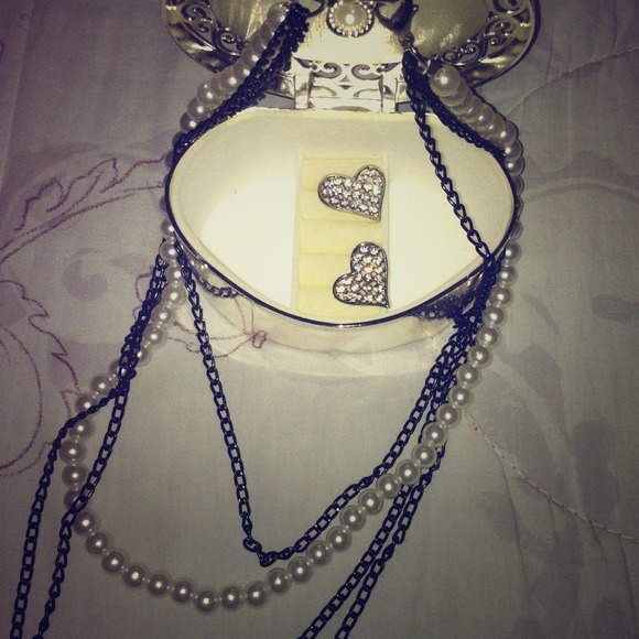 Pearl & chain draped necklace