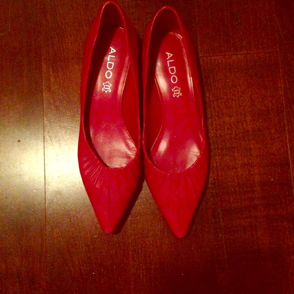 Aldo red flats never worn