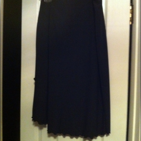 Black skirt