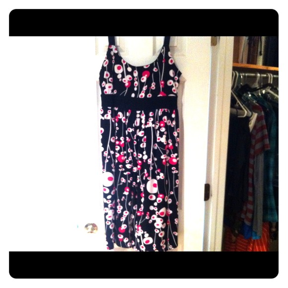 Very flowy slinky dress! Very comfortable!