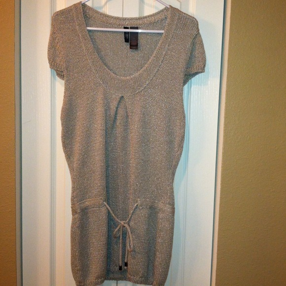 🔴SOLD🔴Beautiful Knit Tunic 😍