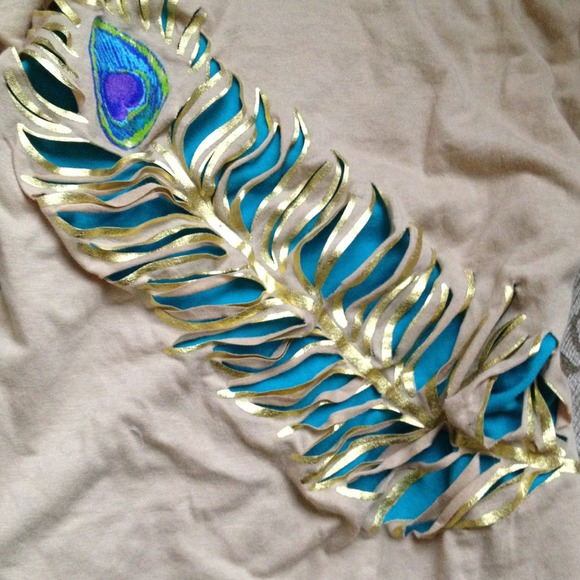 Peacock top! - Picture 2 of 3